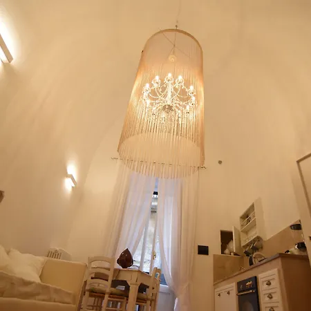 Cadelli Luxury Bed & Breakfast 4*