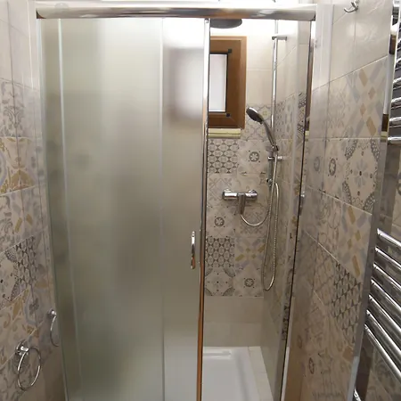 Cadelli Luxury Bed & Breakfast 4*
