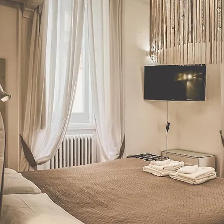 Cadelli Luxury Bed & Breakfast 4*