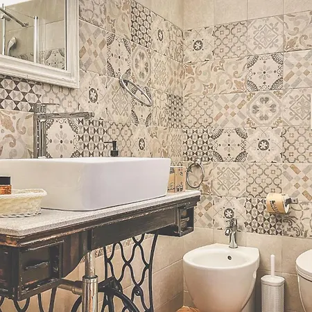 Cadelli Luxury & 4* Lecce