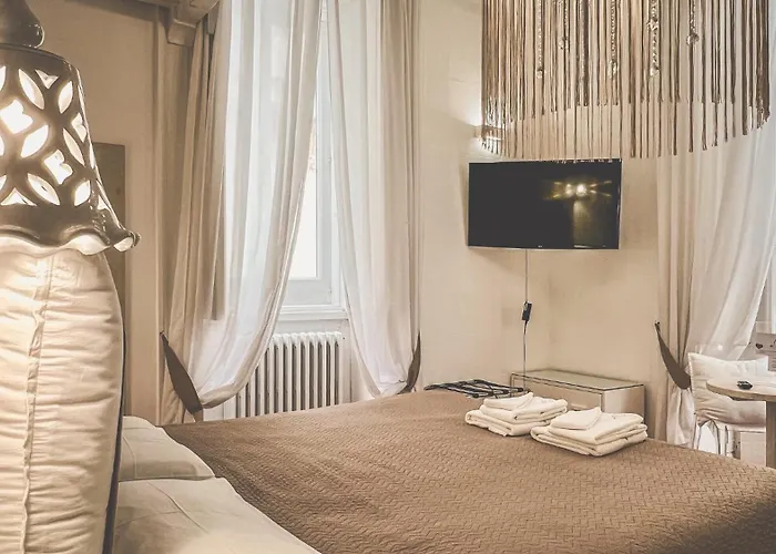 Cadelli Luxury & ベッド・アンド・ブレックファスト 4*