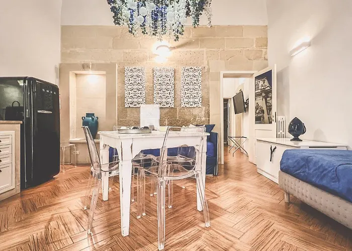 Cadelli Luxury & 4* Λέτσε