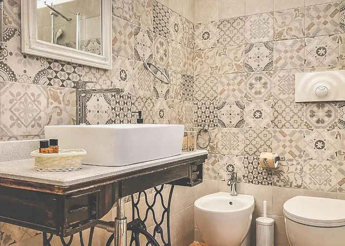 Cadelli Luxury & 4* Λέτσε