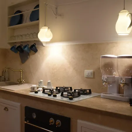 Cadelli Luxury & B&B 4*